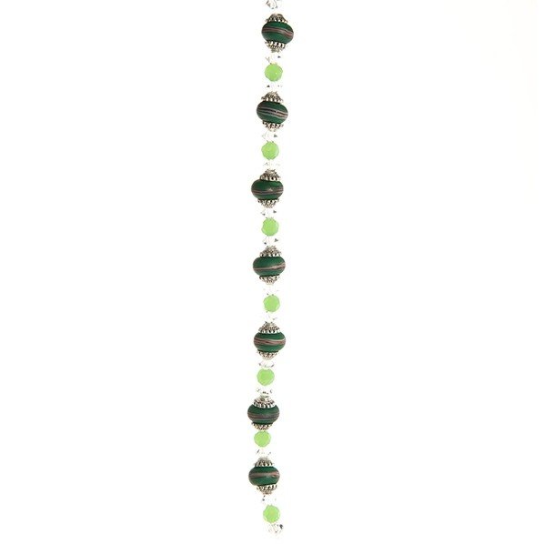 Fashion strung beads, green dancing